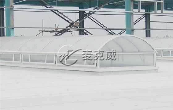 側開式電動通風天窗